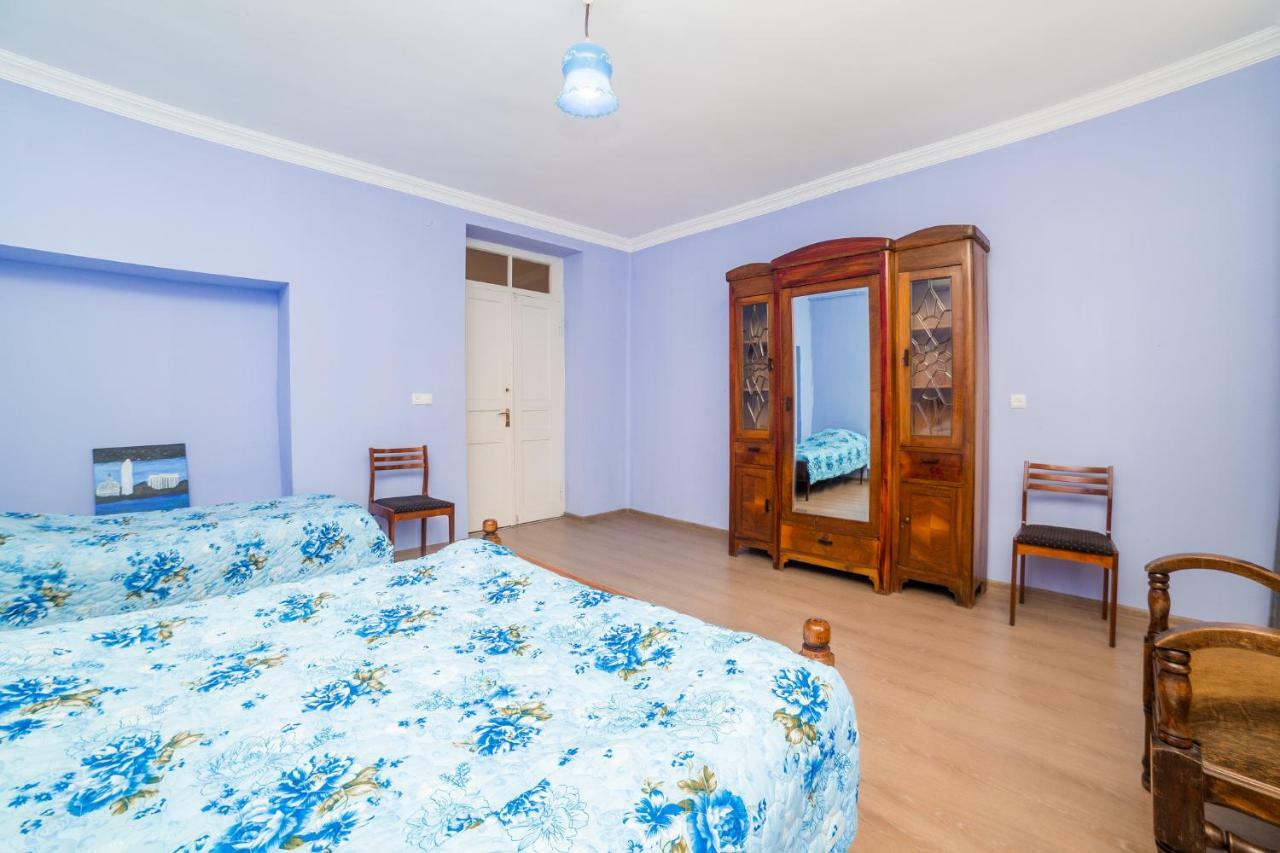 Nukri Guest House Gori Extérieur photo