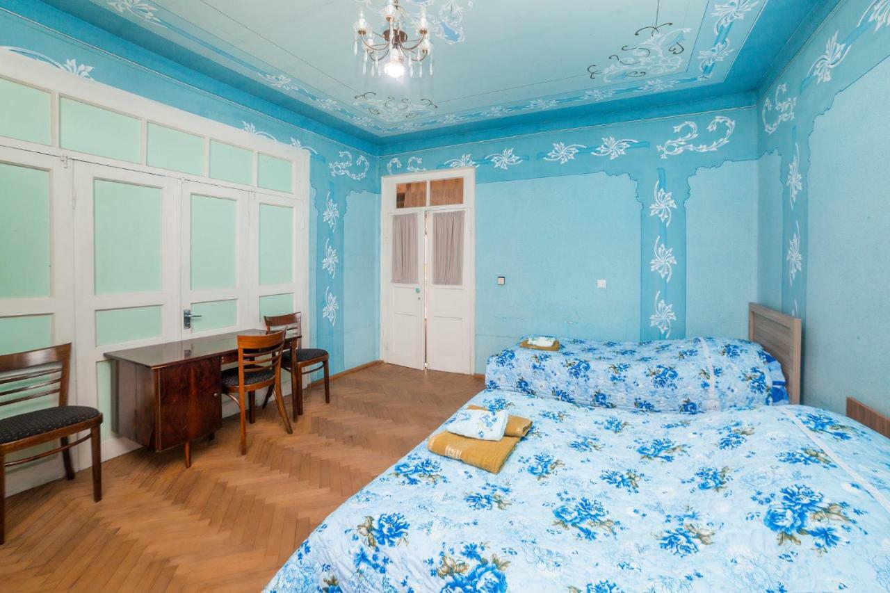Nukri Guest House Gori Extérieur photo