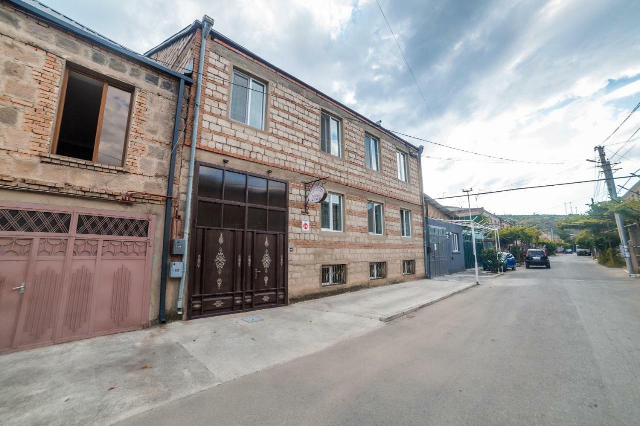 Nukri Guest House Gori Extérieur photo
